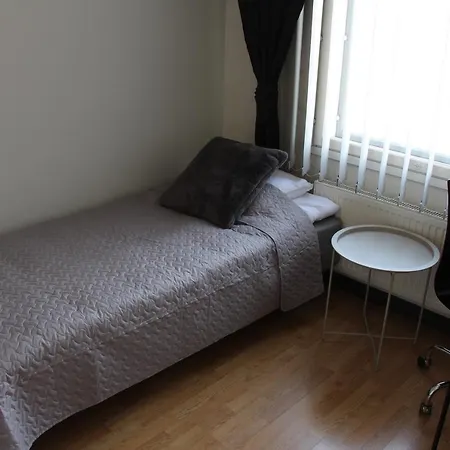 Kwatera prywatna New Modern Private Rooms In Tallinn Center Tallin